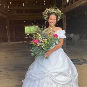 Meet your Posher, Megan